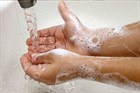 Риск использования дозаторов для мыла в общественных местах